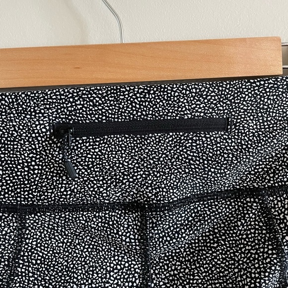 Lululemon Tight Stuff Tight II Luminesce Splatter White Black Size 4 - Picture 12 of 16